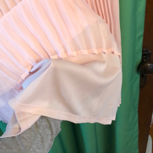 ModCloth Pink lace and pleats dress - Picture 7 of 9